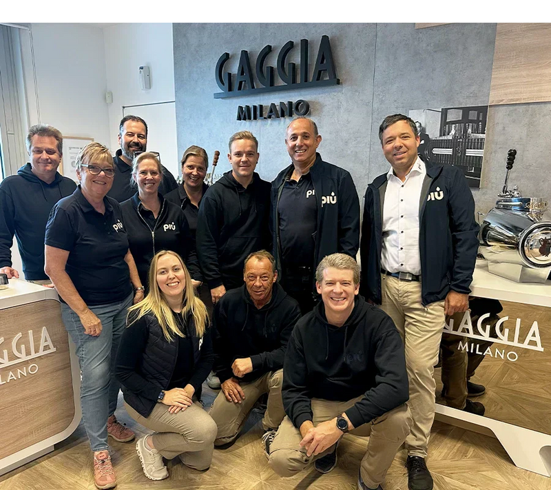 Das piu Team in Italien: Wie unsere Kaffeemaschinen für Firmen entstehen