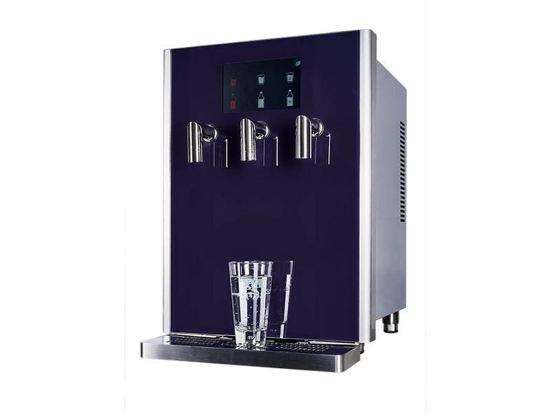 Tafelwasseranlage più aqua 601. Blaues gehärtes Glas & Touchscreen.